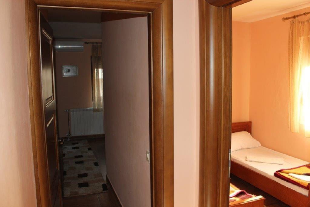 Guest House Zlatibor Budva Habitación foto